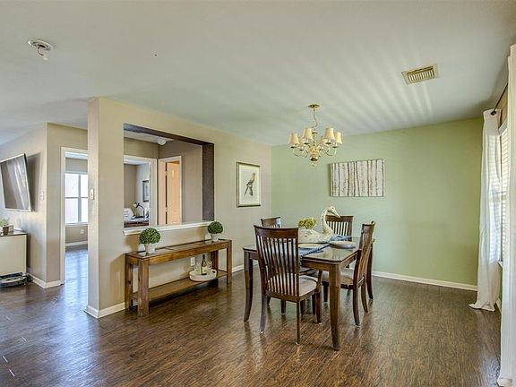 5th image of 3823 Pebble Garden Ln