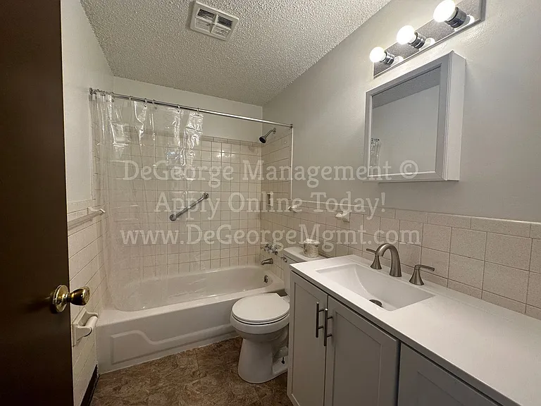 Oak Ridge Manor Apartments — Photo 32