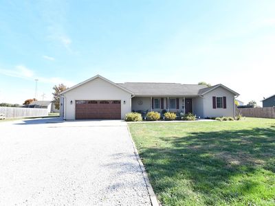 100 Miss Debra Ave, Kincaid, IL, 62540