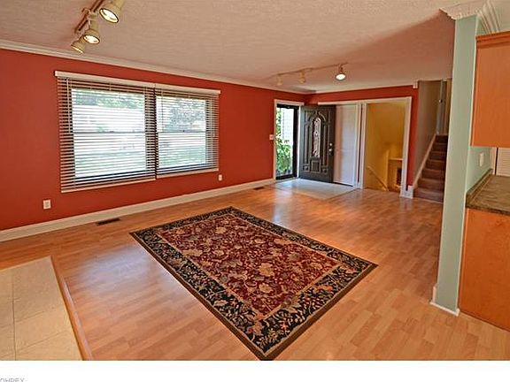 5th image of 26953 Southwood Ln