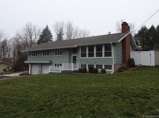 81 Deerfield Dr, Vernon, CT 06066