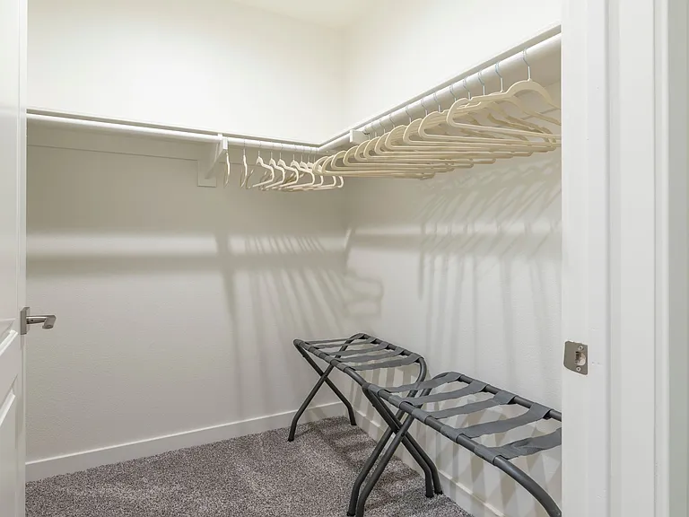 Mission View Residences — Photo 31