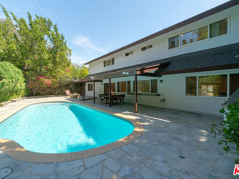 4220 Towhee Dr — Photo 1