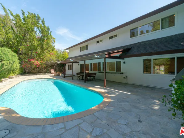 4220 Towhee Dr, Calabasas, CA 91302