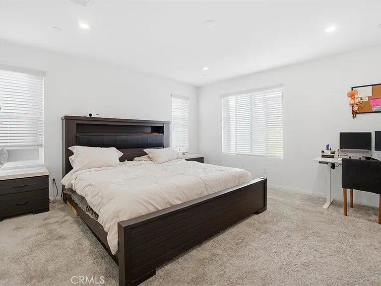 556 Enzo St — Photo 22
