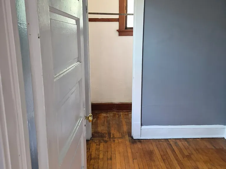 2110 W Grant St #LBACK — Photo 8