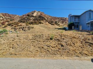 Silver Saint Near Kearney Dr, Castaic, CA 91384