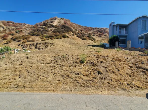 Silver Saint Near Kearney Dr, Castaic, CA 91384