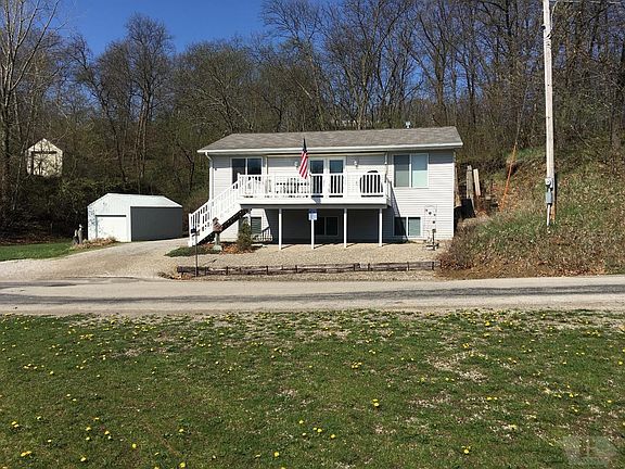 2nd image of 1152 Lakeshore Dr