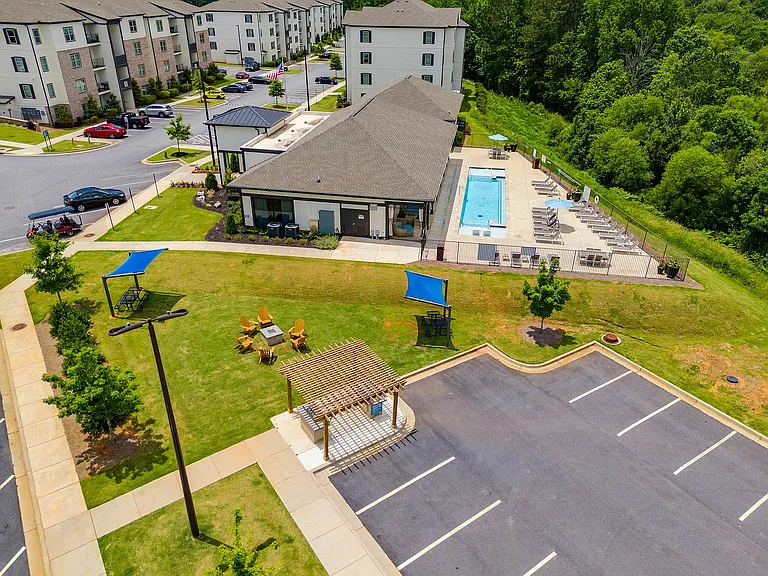 Paragon Luxury Apartments