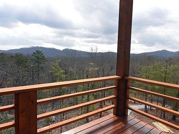 3rd image of 391 Crabapple Ln