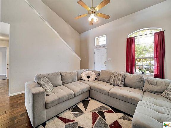 3rd image of 3214 Blackburn Dr