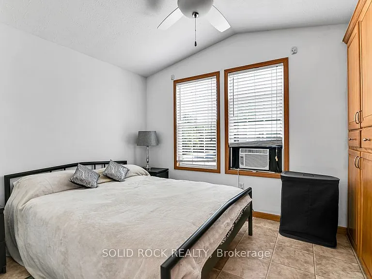 3535 Saint Joseph Blvd #90 — Photo 13