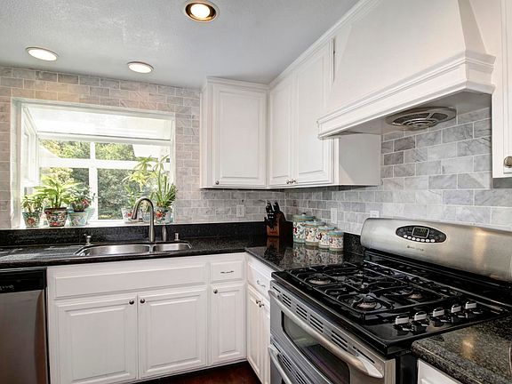 5th image of 3212 Salida Way