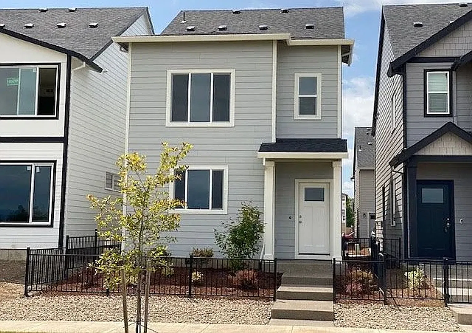 2111 Colby Lane ~ Gorgeous New Home — Photo 1
