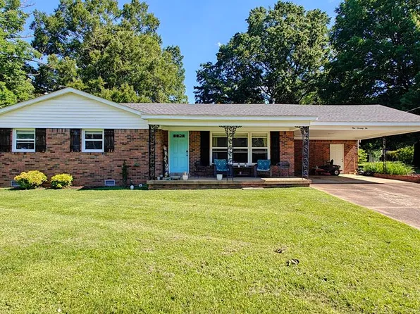 172 Hazel Ave, Mc Kenzie, TN 38201