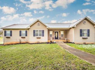 910 Marsha Ct, Kodak, TN 37764