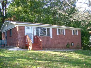 29 Oakley Dogwood Dr, Asheville, NC 28803