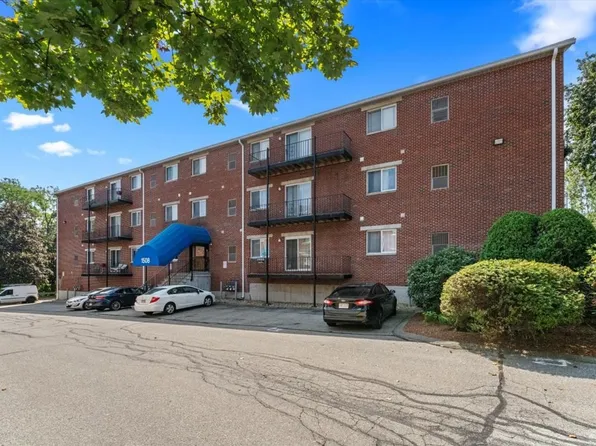 1508 Gorham St APT 101, Lowell, MA 01852