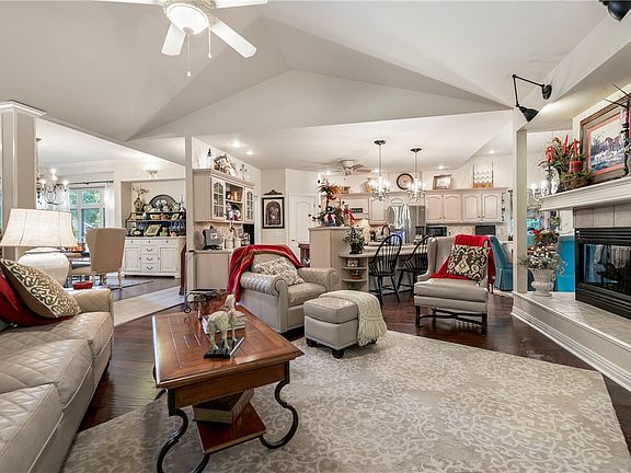 4th image of 6 Dunnet Ln