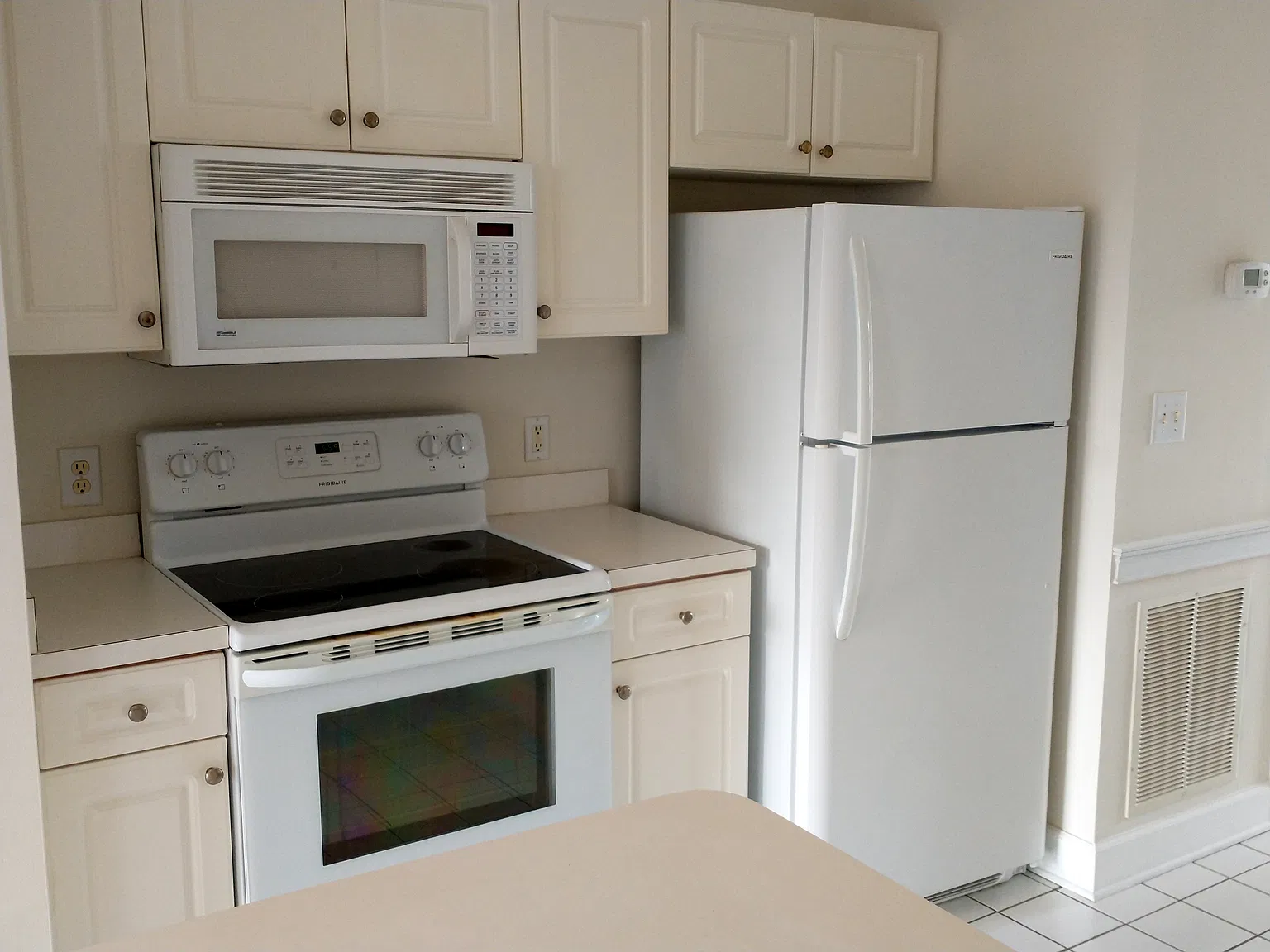 1 bed, 600 sqft, $1,300 — Photo 4