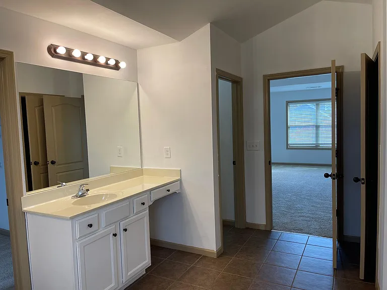 3205 Hampton Bay Cv — Photo 13