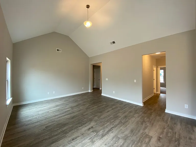 65 Red Oak Ct — Photo 9
