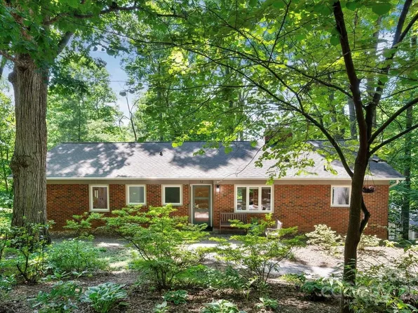 52 Griffing Cir, Asheville, NC 28804