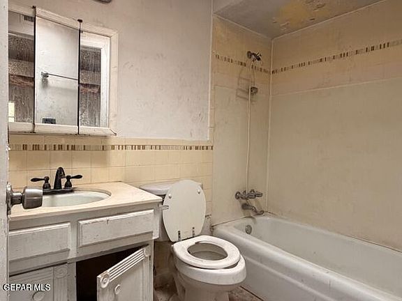 4th image of 5312 Dearborne Dr
