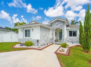 15131 SW 138th Ter, Miami, FL 33196