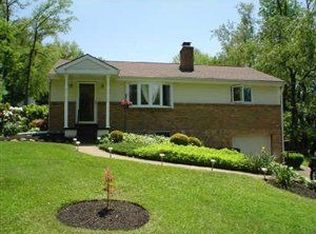 240 Center Church Rd, Mcmurray, PA 15317