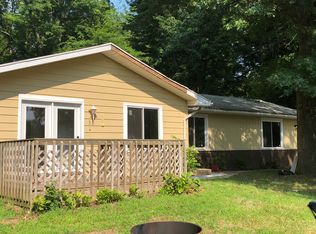 2719 Detroit Rd, Niles, MI 49120