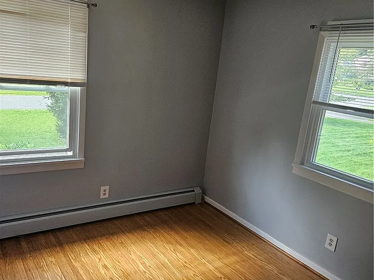 80 David Ave — Photo 8