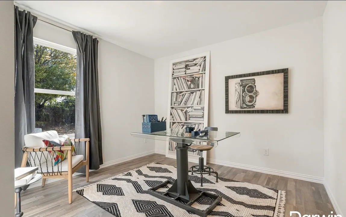 3 bed, 872 sqft, $1,400 — Photo 3