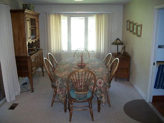 4th image of 139 Candlewood Dr