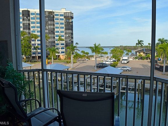 3rd image of 4321 Bay Beach Ln APT 621