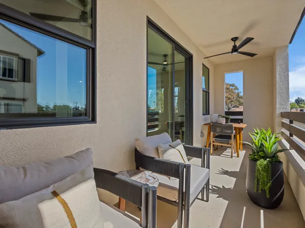 1038 Foothill Blvd, Claremont, CA 91711