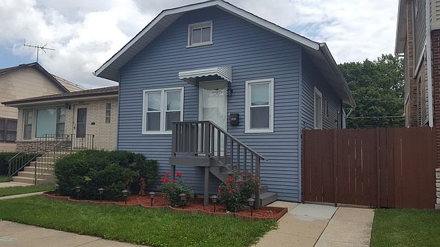 2nd image of 3717 N Olcott Ave