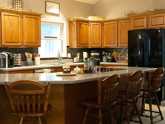 5th image of 915 Turnbury Dr