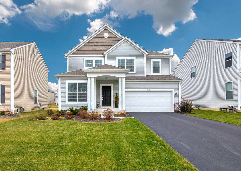 1st image of Crooked Maple Dr