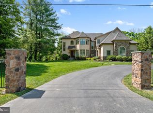 122 Old Lancaster Rd, Devon, PA 19333