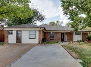 2600 Parkside Dr, Grand Prairie, TX 75052