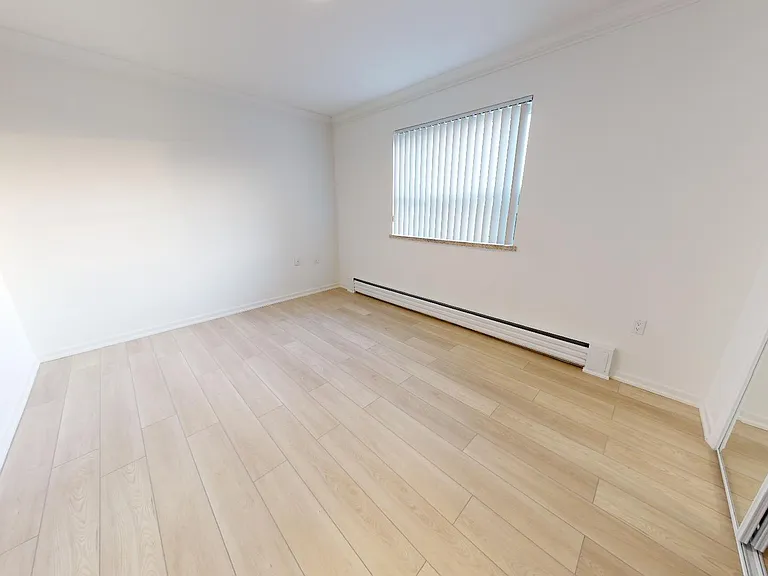 265 Reynolds St — Photo 7
