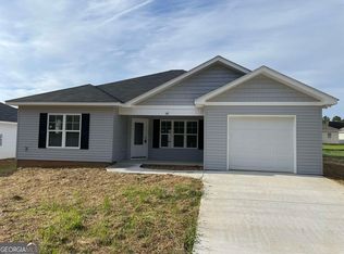 105 Long Pines Cir, East Dublin, GA 31027