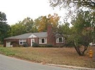 1 Hillcrest Dr, Hamilton, OH 45013