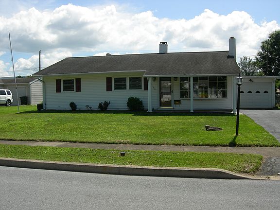 3rd image of 1108 Claire Rd