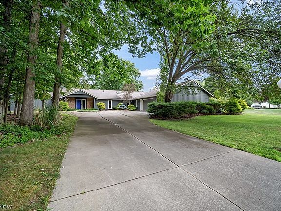 2nd image of 21979 Meadows Edge Ln