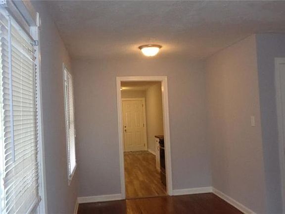 5th image of 1738 N Whittier Pl