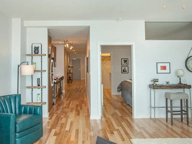The Strand Apartments — Photo 9