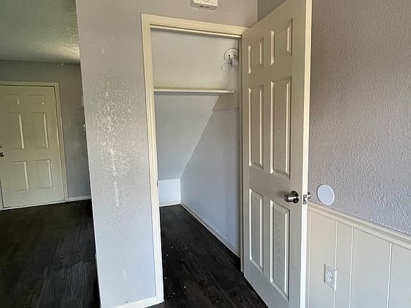 5th image of 200 S Anderson St #1